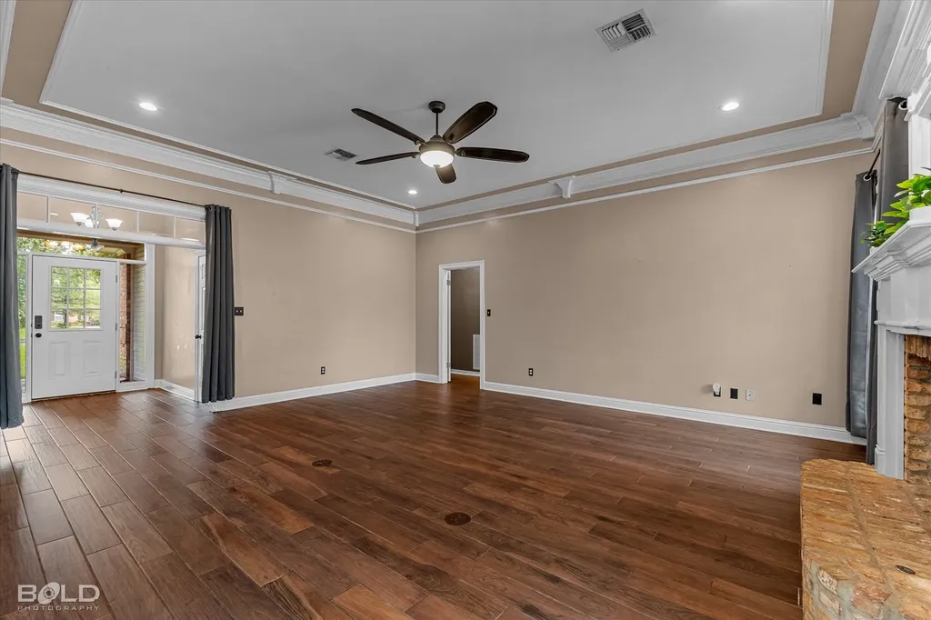 215 Crosscreek Drive Bossier City LA 71111