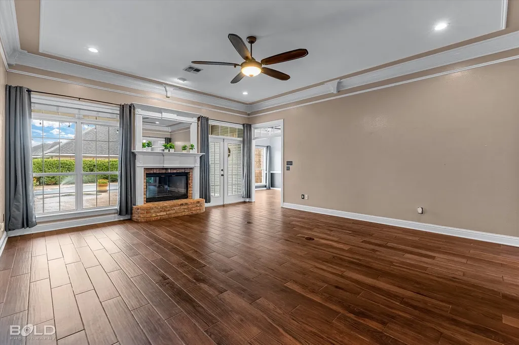 215 Crosscreek Drive Bossier City LA 71111
