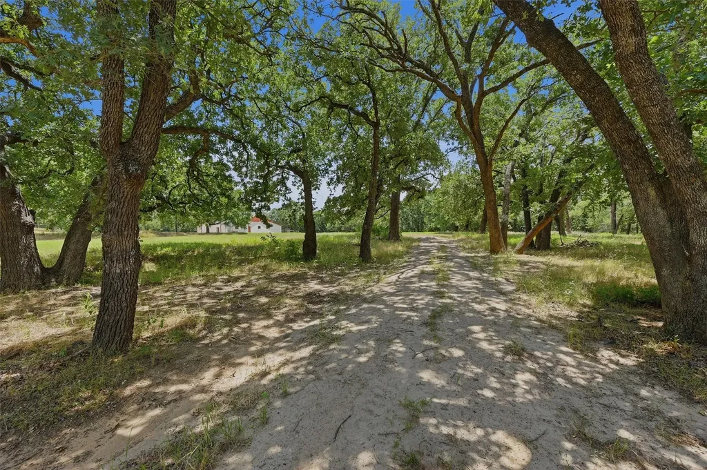 7154 E Fm 922 Valley View TX 76272