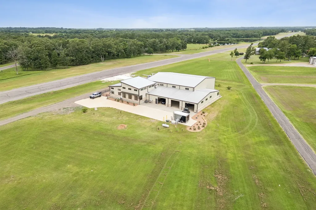 836 Vz County Road Van TX 75790