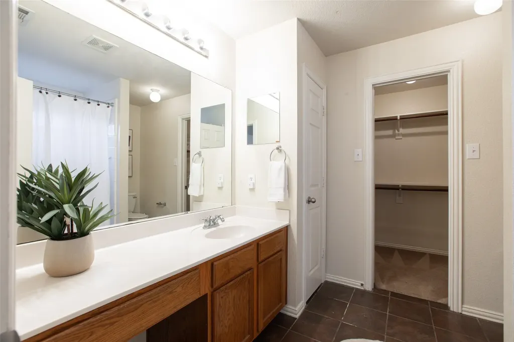 10201 Franklin Drive Providence Village TX 76227