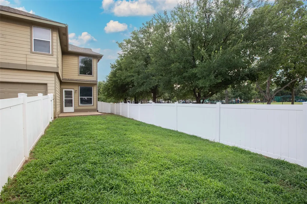 10201 Franklin Drive Providence Village TX 76227