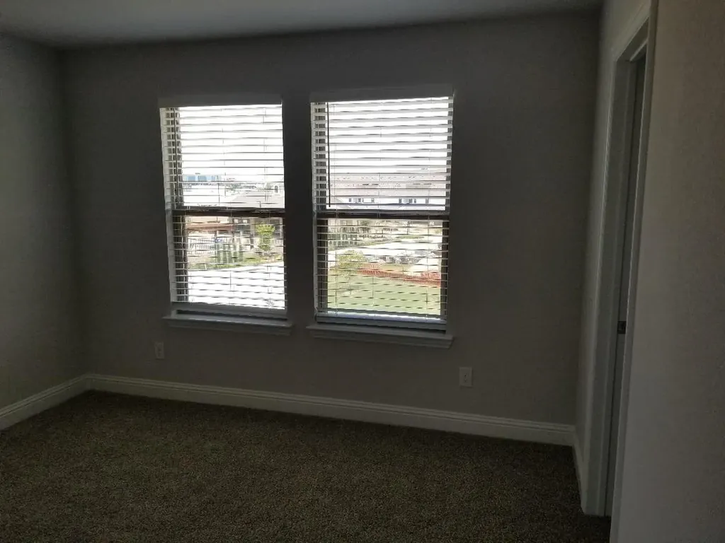 833 Tennessee Drive Euless TX 76040
