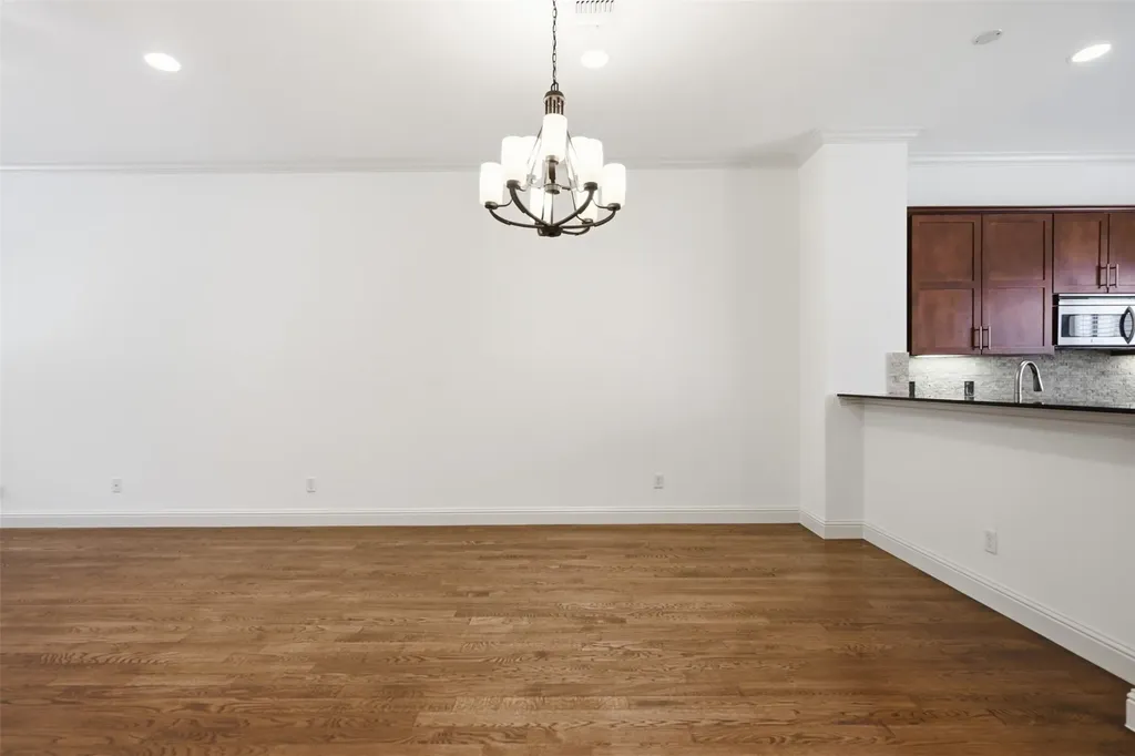636 E Bluff Street Fort Worth TX 76102