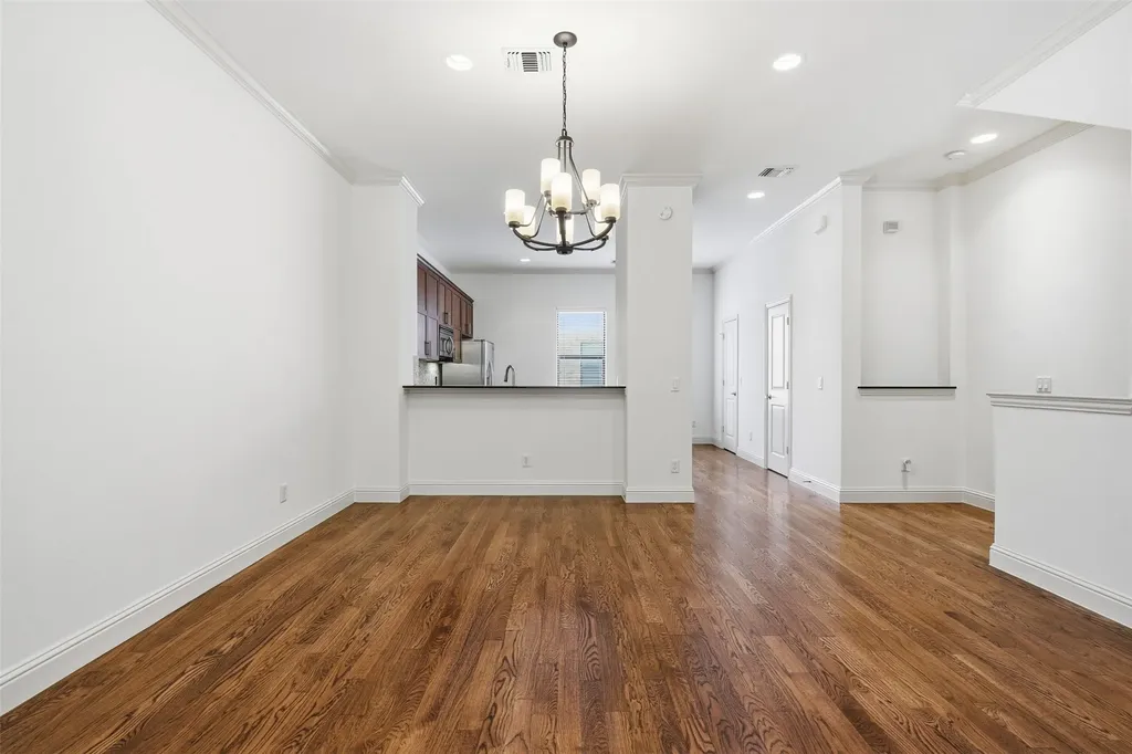 636 E Bluff Street Fort Worth TX 76102
