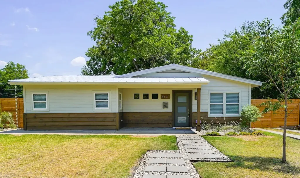 5881 Tracyne Drive Westworth Village TX 76114