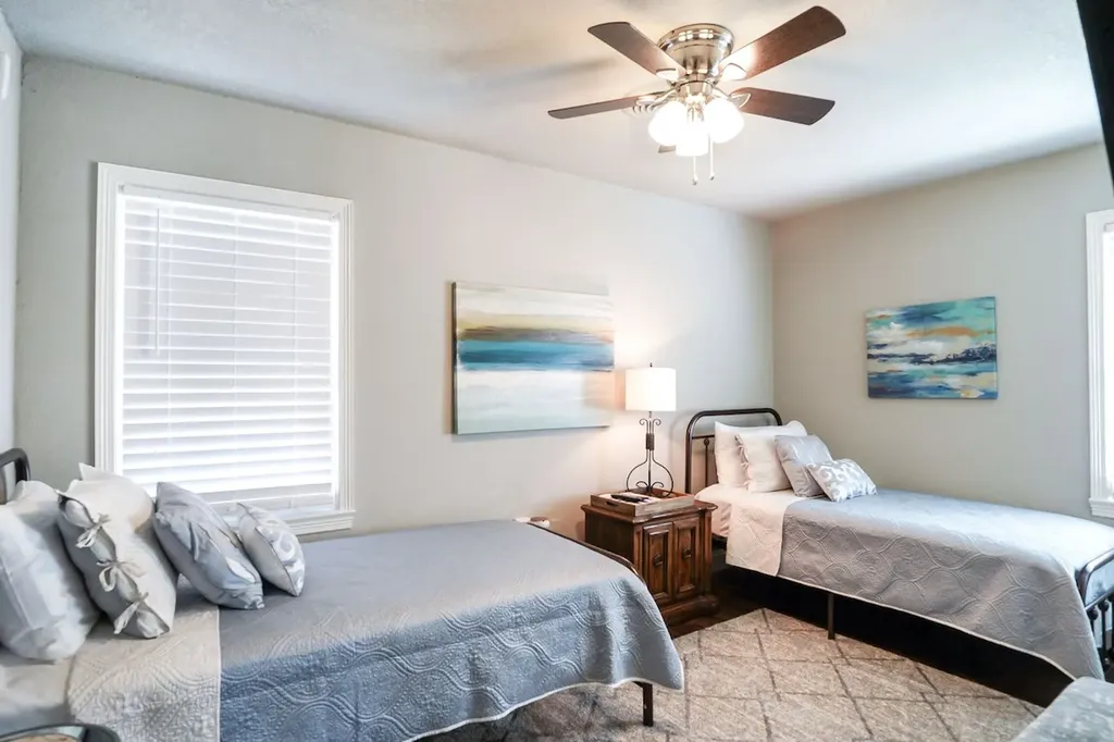 5881 Tracyne Drive Westworth Village TX 76114