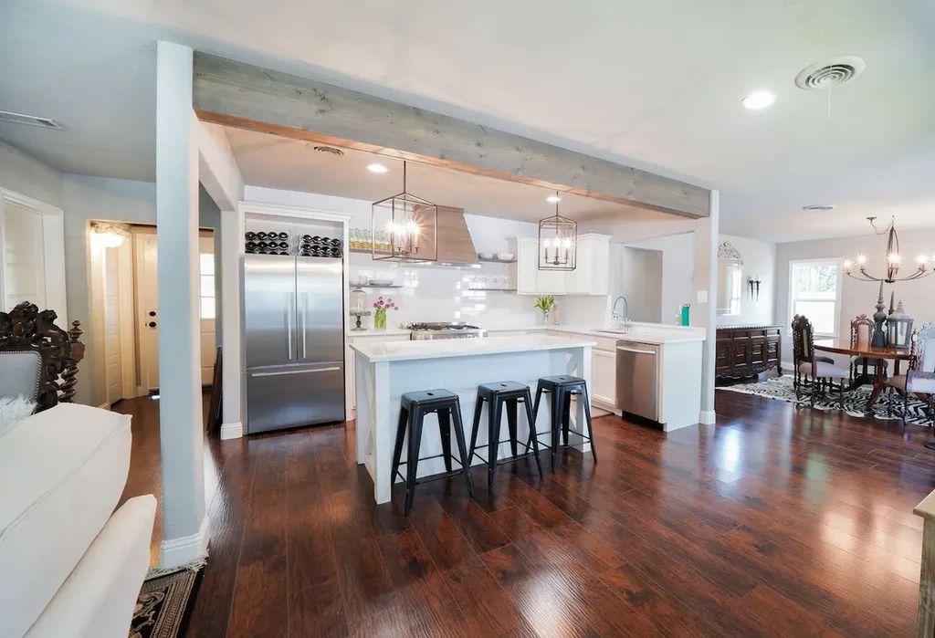 5881 Tracyne Drive Westworth Village TX 76114