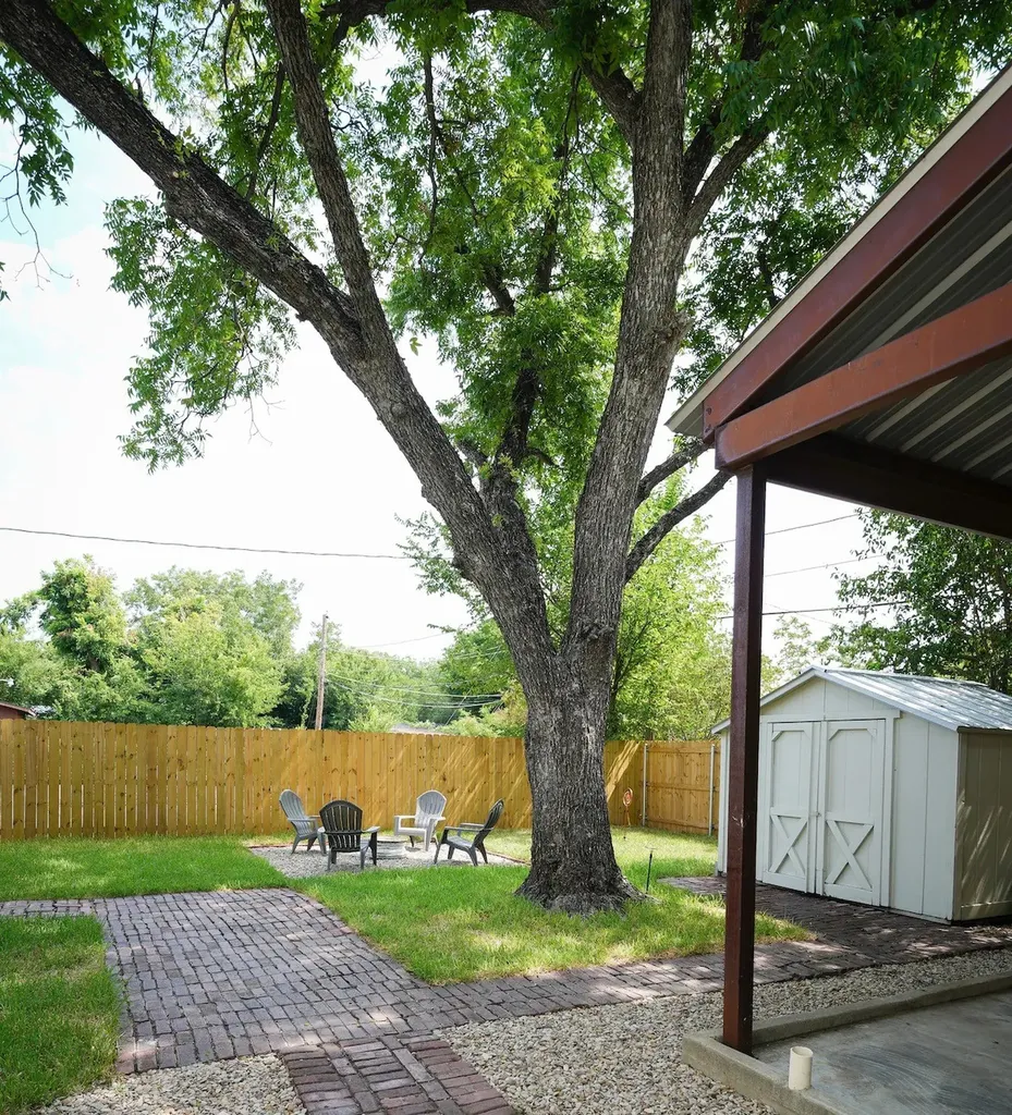 5881 Tracyne Drive Westworth Village TX 76114