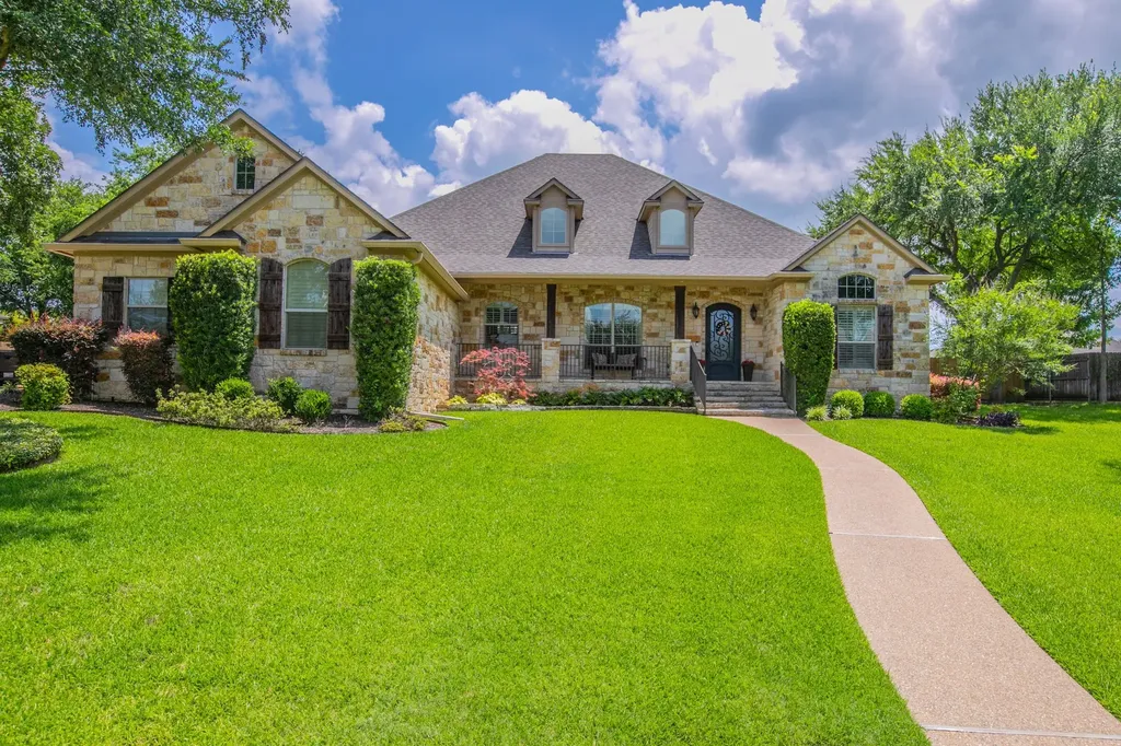 437 Winding Creek Lane Waco TX 76657