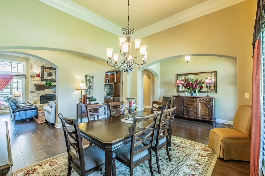 437 Winding Creek Lane Waco TX 76657