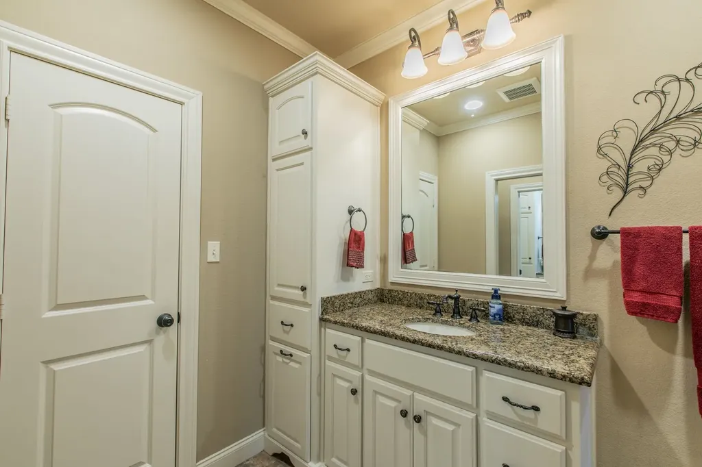 437 Winding Creek Lane Waco TX 76657