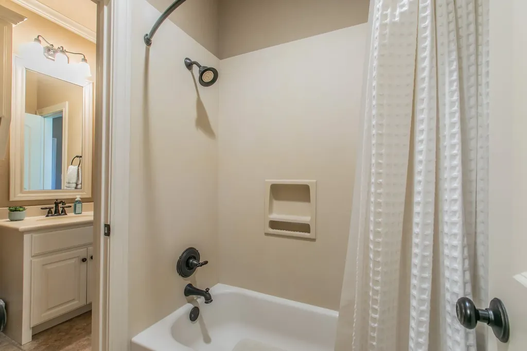 437 Winding Creek Lane Waco TX 76657