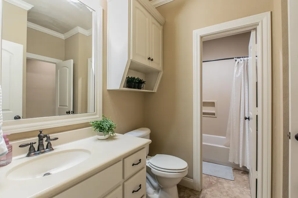 437 Winding Creek Lane Waco TX 76657