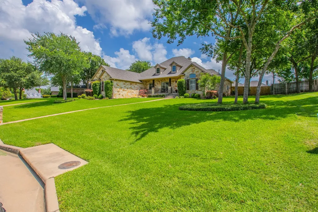 437 Winding Creek Lane Waco TX 76657