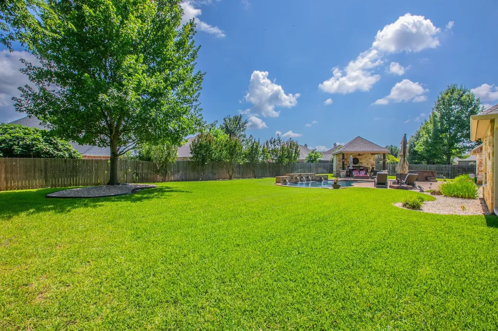 437 Winding Creek Lane Waco TX 76657