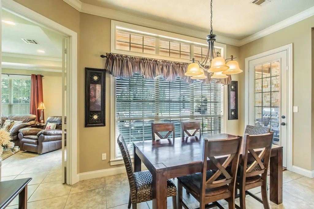 437 Winding Creek Lane Waco TX 76657