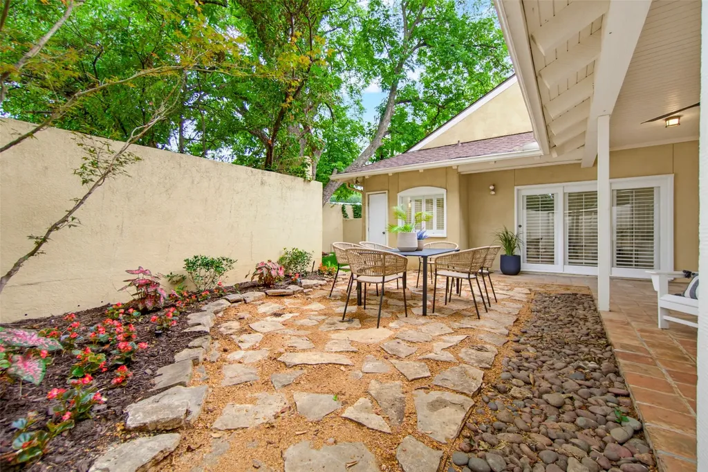 4394 Cochran Chapel Circle Dallas TX 75209