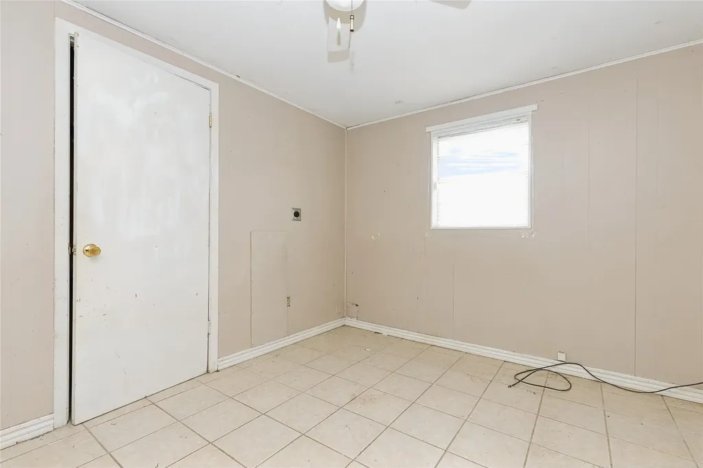1003 Brooks New Boston TX 75570