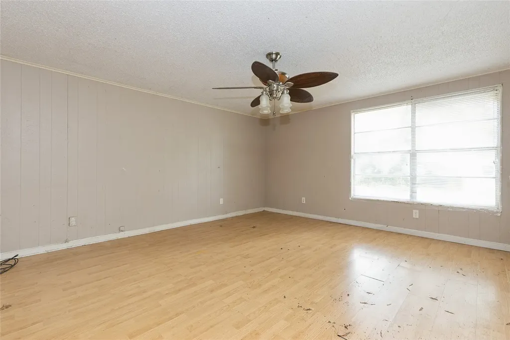 1003 Brooks New Boston TX 75570