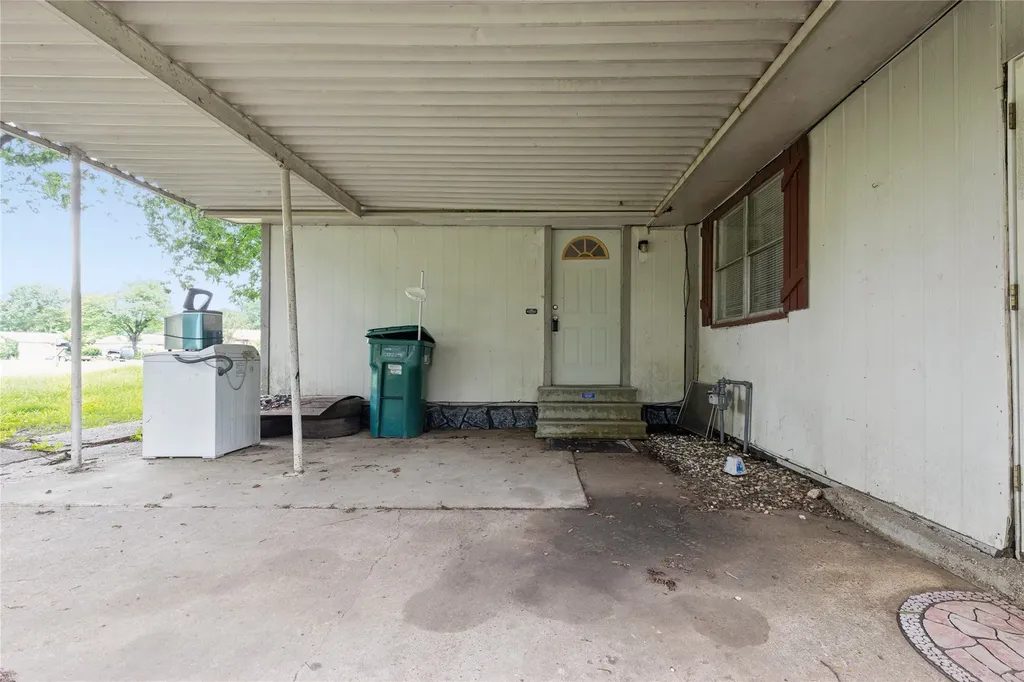 1003 Brooks New Boston TX 75570