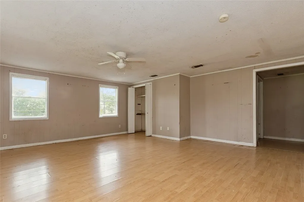 1003 Brooks New Boston TX 75570