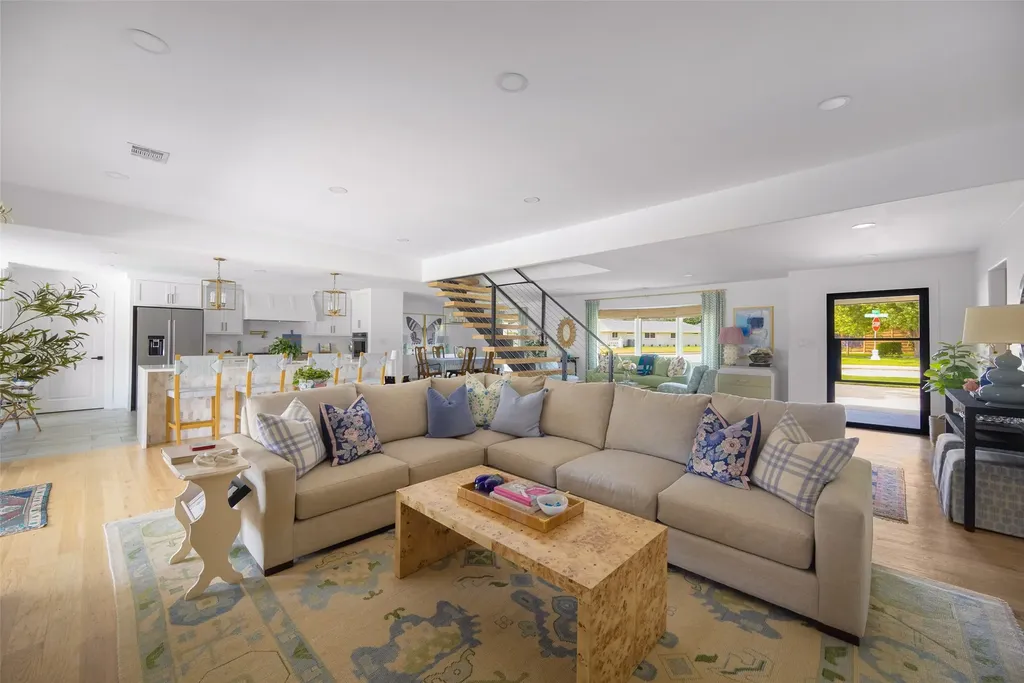 4708 Forest Bend Road Dallas TX 75244