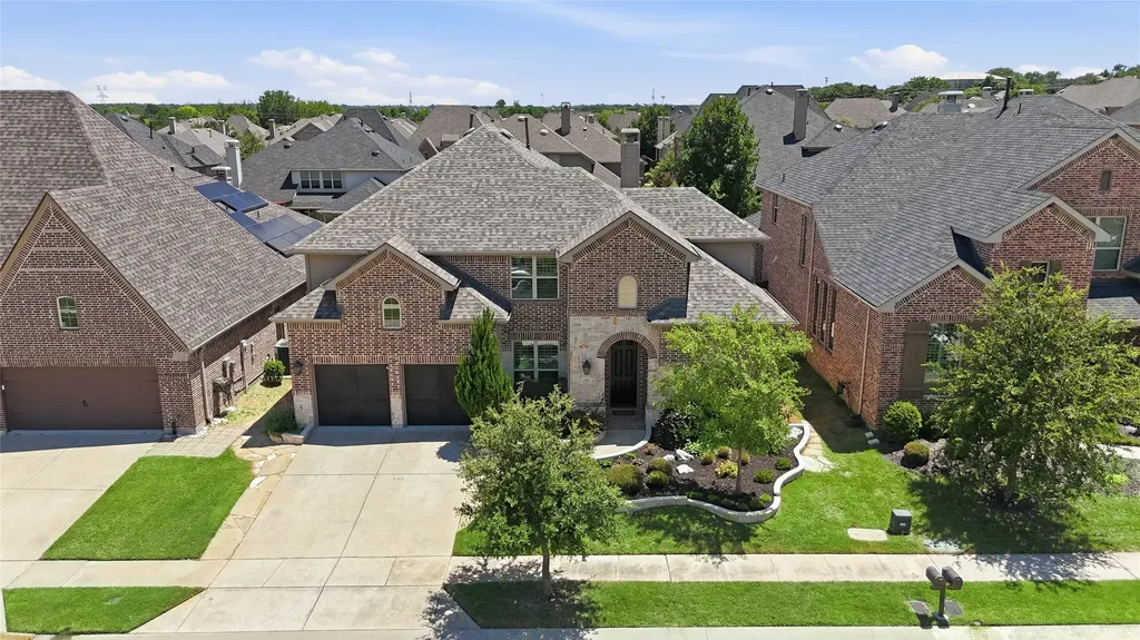1400 Bluebell Avenue Lantana TX 76226
