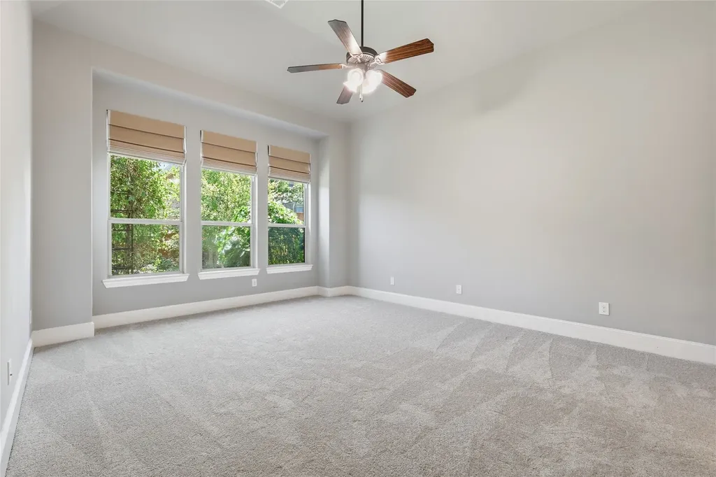 1400 Bluebell Avenue Lantana TX 76226