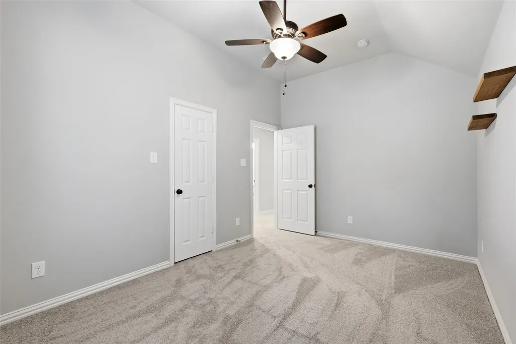 1400 Bluebell Avenue Lantana TX 76226