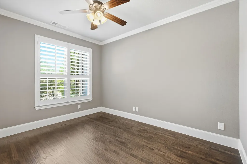 1400 Bluebell Avenue Lantana TX 76226