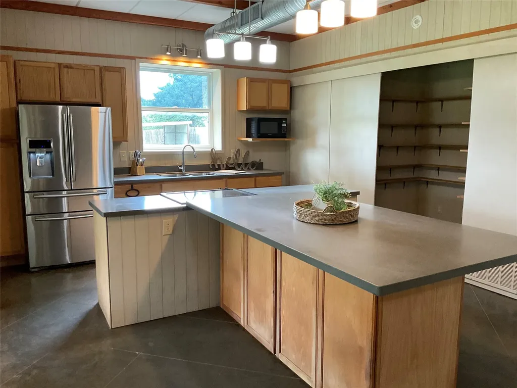 392 County Road 1410 Morgan TX 76671