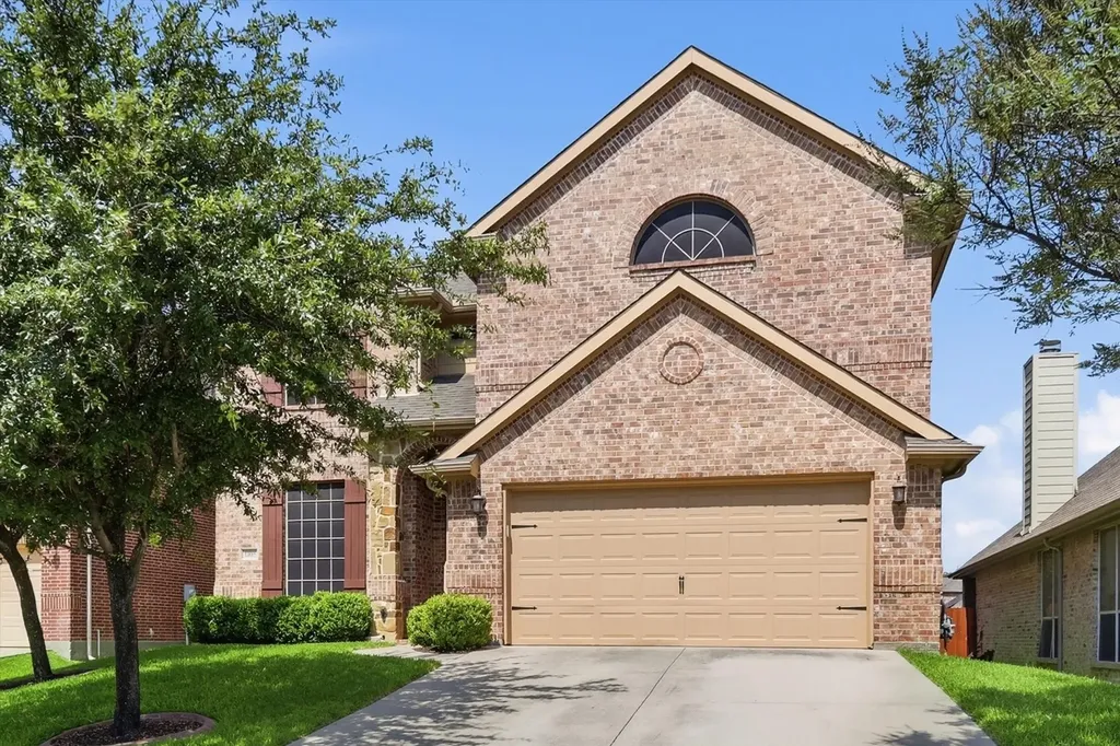 1905 Fountain Meadows Drive Euless TX 76039