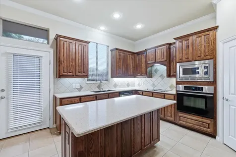 1905 Fountain Meadows Drive Euless TX 76039