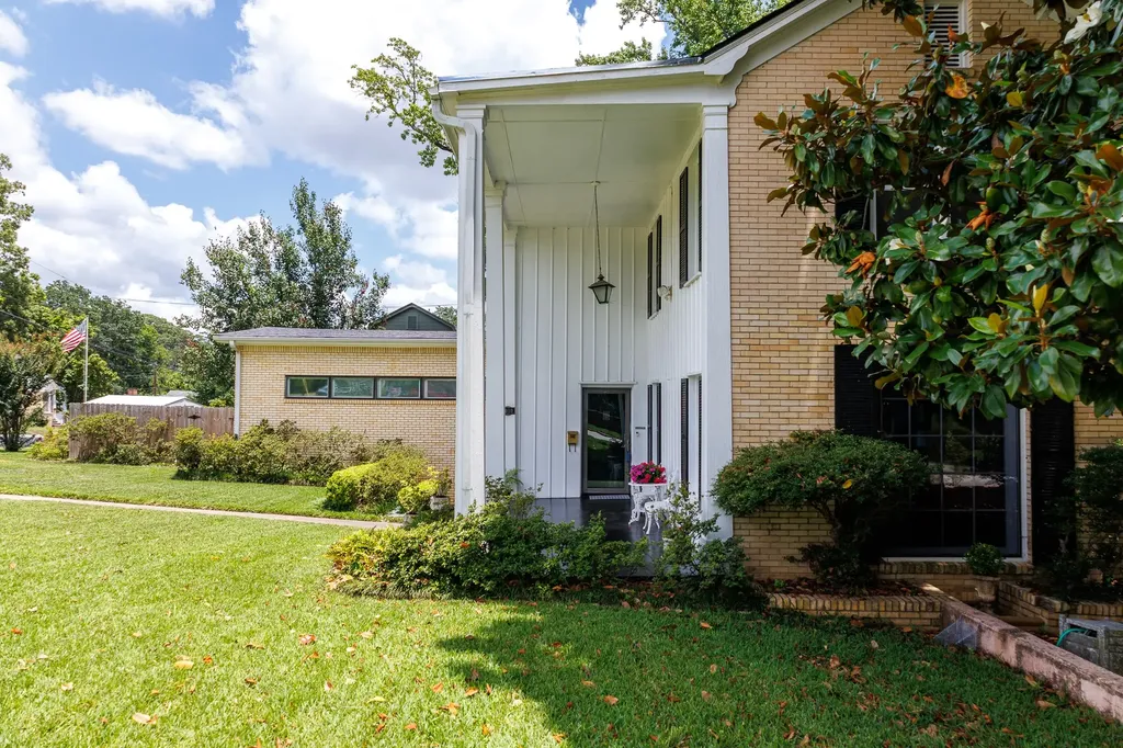 1010 S Chilton Avenue Tyler TX 75701