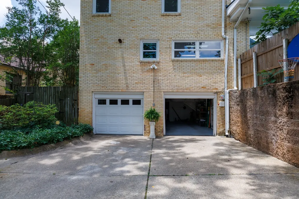 1010 S Chilton Avenue Tyler TX 75701