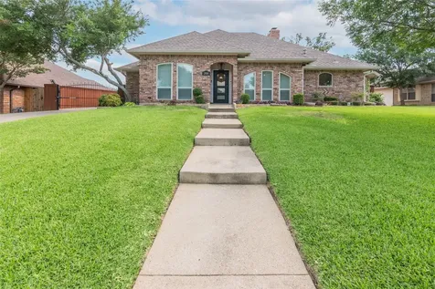2919 Sweet Briar Street Grapevine TX 76051