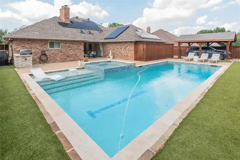 2919 Sweet Briar Street Grapevine TX 76051