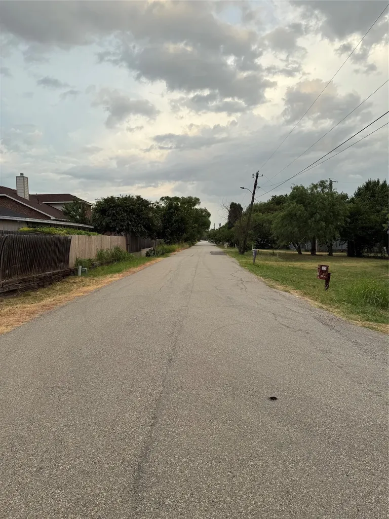 710 Spring Miller Court Arlington TX 76002