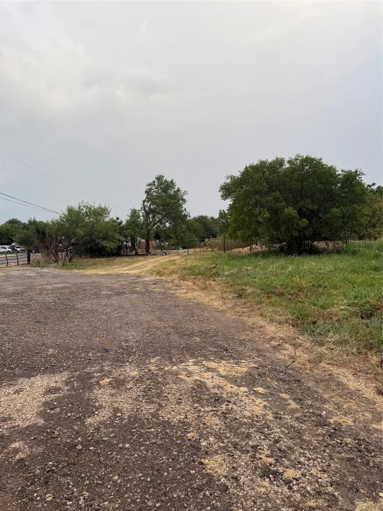 710 Spring Miller Court Arlington TX 76002