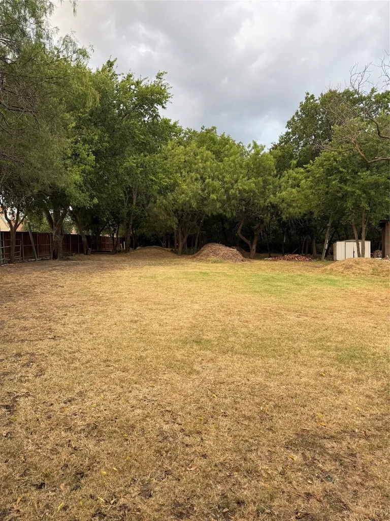 710 Spring Miller Court Arlington TX 76002