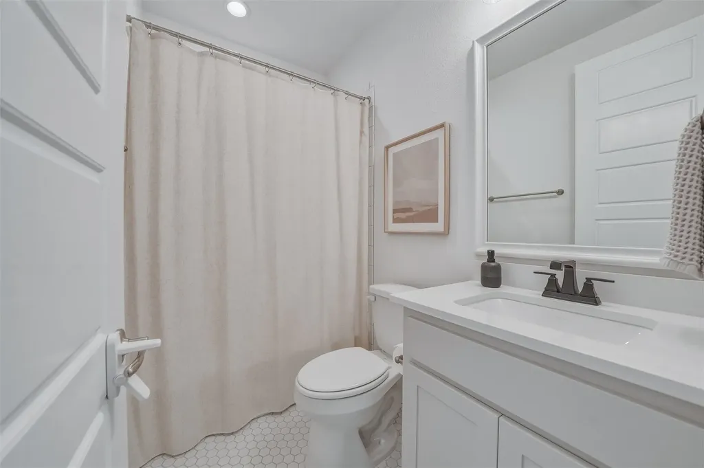 8110 Spanish Hills Drive Benbrook TX 76126