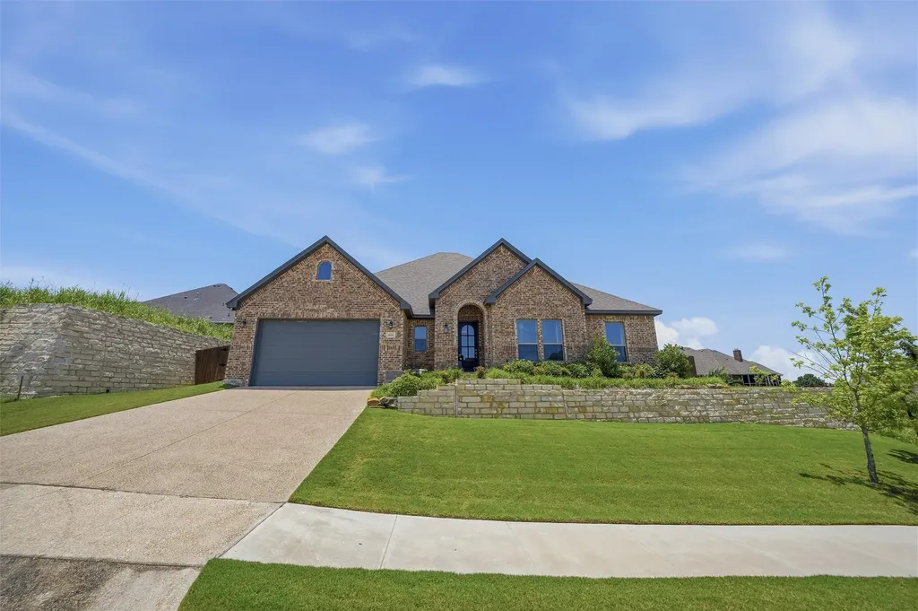 8110 Spanish Hills Drive Benbrook TX 76126