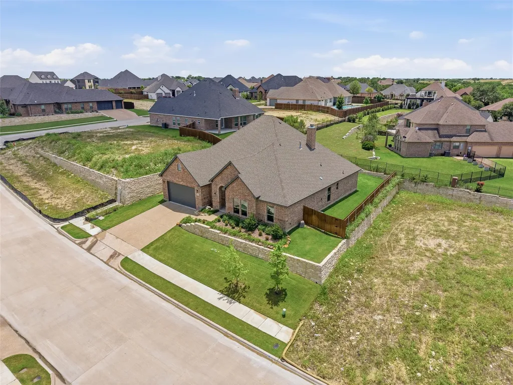 8110 Spanish Hills Drive Benbrook TX 76126