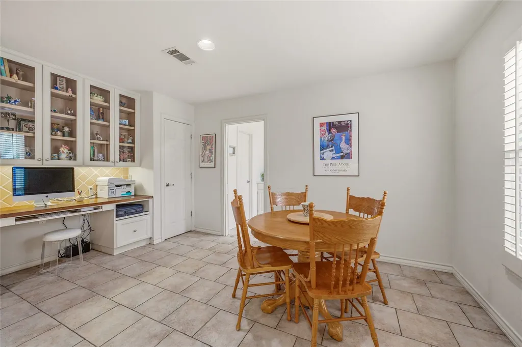 4000 W 5th Street Fort Worth TX 76107