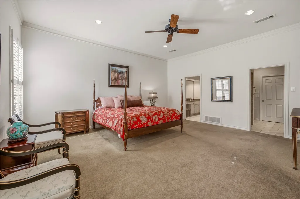 4000 W 5th Street Fort Worth TX 76107