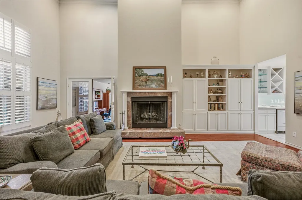4000 W 5th Street Fort Worth TX 76107