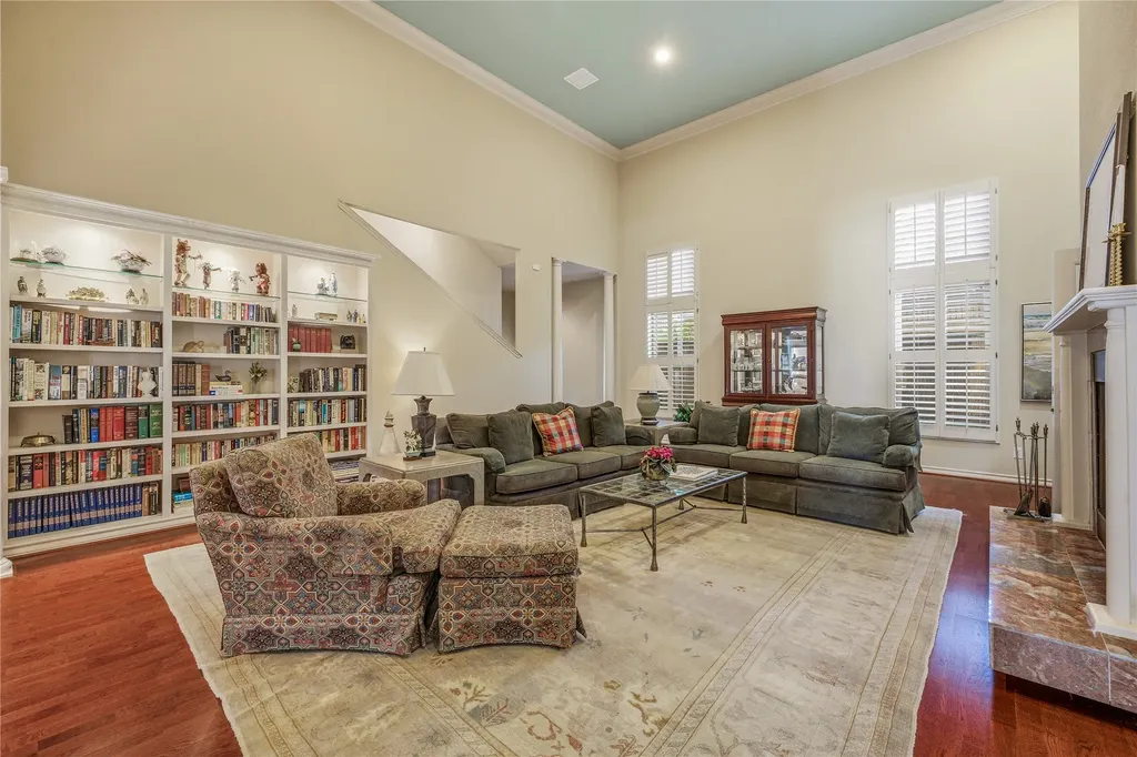 4000 W 5th Street Fort Worth TX 76107