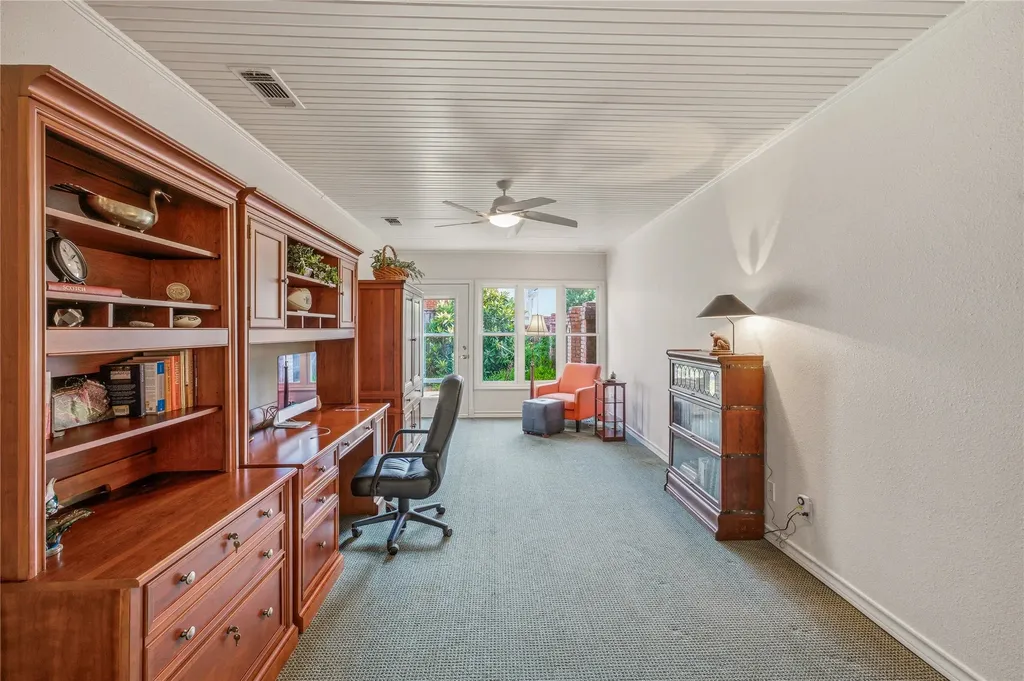 4000 W 5th Street Fort Worth TX 76107
