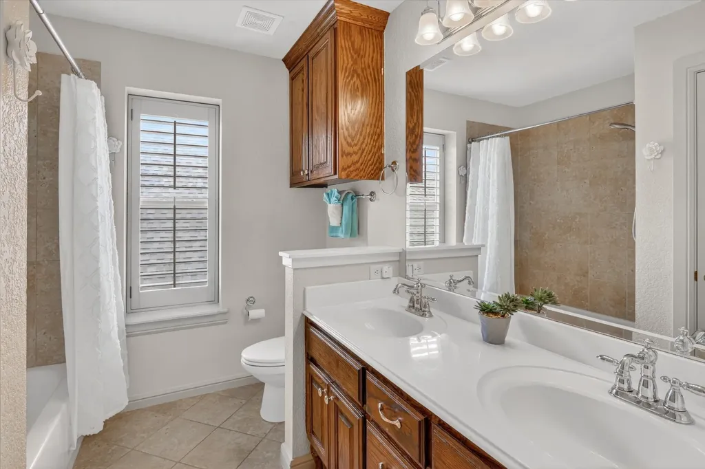 7017 Cherrybark Lane North Richland Hills TX 76182